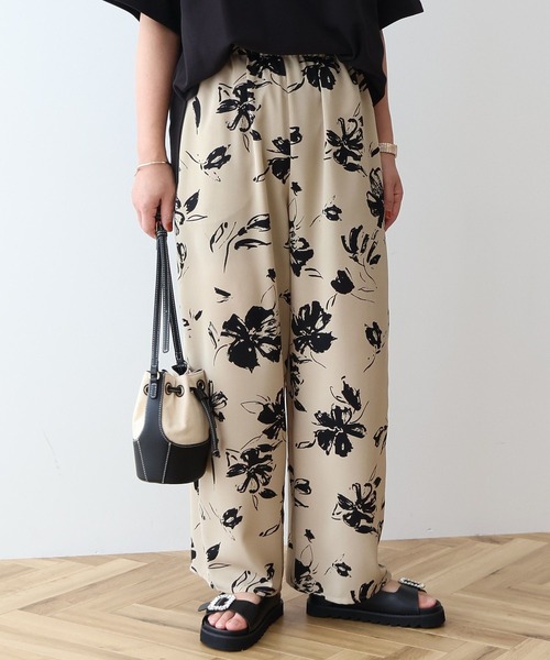 AMERICAN HOLIC(アメリカンホリック)の「アソートギャザー柄パンツ【WEB限定カラー・サイズ有り】(その他パンツ・レディース・ストライプ/ドット/ブラック/ブルー/ベージュ系その他3/ブラック系その他・M/L/XS)」の11枚目の写真