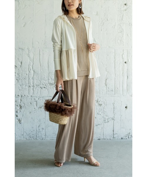M.deux（エムドゥ）の「《セットアップ対応》リラックスノースリカットソー（Tシャツ/カットソー・レディース・ブラック/モカ・MEDIUM）」の5枚目の写真