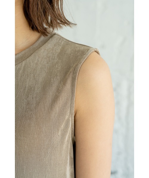 M.deux（エムドゥ）の「《セットアップ対応》リラックスノースリカットソー（Tシャツ/カットソー・レディース・ブラック/モカ・MEDIUM）」の13枚目の写真