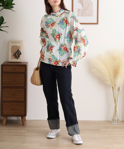 KILKI(キルキー)の「KILKI ブーケ柄ブラウス(シャツ/ブラウス・レディース・ホワイト/ネイビー・F)」の6枚目の写真