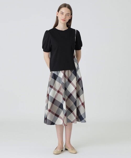 BLUE LABEL CRESTBRIDGE（ブルーレーベルクレストブリッジ）の「コンパクトピマスムースコンビTシャツ（Tシャツ/カットソー・レディース・ブラック/オフホワイト/ブルー/ホワイト系その他・38）」の15枚目の写真