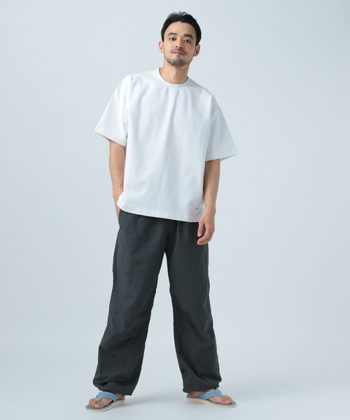 BAYFLOW（ベイフロー）の「[夏に嬉しい!]ワンポイントポンチTシャツ【接触冷感】（Tシャツ/カットソー・メンズ・ホワイト/ライトグレー/パープル/ブラック/カーキ・MEDIUM/LARGE）」の6枚目の写真