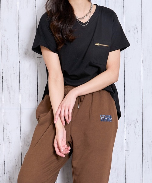 GORGE(ゴージ)の「《ZIP付きポケT》Vネックカットソー/こなれ感プラス(Tシャツ/カットソー・レディース・カーキ/ブラック/チャコール/ライトグレー/オフホワイト・F)」の10枚目の写真