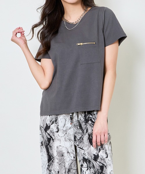 GORGE(ゴージ)の「《ZIP付きポケT》Vネックカットソー/こなれ感プラス(Tシャツ/カットソー・レディース・カーキ/ブラック/チャコール/ライトグレー/オフホワイト・F)」の15枚目の写真