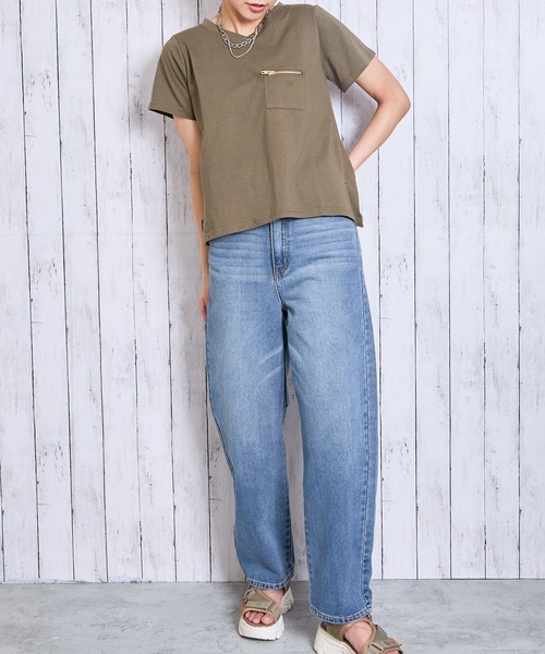 GORGE(ゴージ)の「《ZIP付きポケT》Vネックカットソー/こなれ感プラス(Tシャツ/カットソー・レディース・カーキ/ブラック/チャコール/ライトグレー/オフホワイト・F)」の21枚目の写真