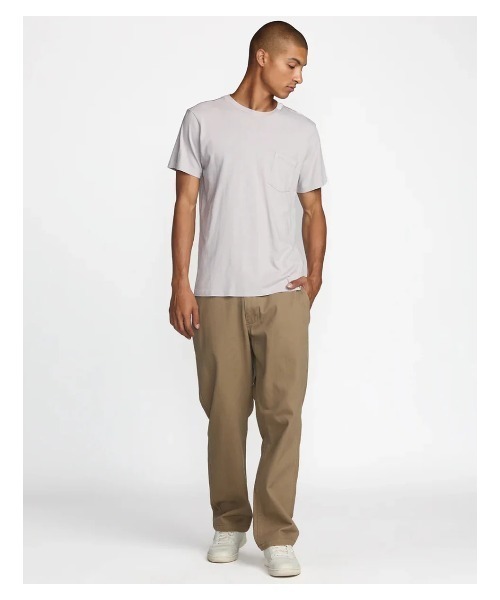 RVCA(ルーカ)の「RVCA メンズ PTC 2 PIGMENT SS Tシャツ 【2025年夏モデル】/ルーカ胸ポケットワンポイントロゴ刺繍クルーネック半袖Tシャツ(Tシャツ/カットソー・メンズ・ブルー系その他/ピンク・MEDIUM/SMALL/LARGE)」の6枚目の写真