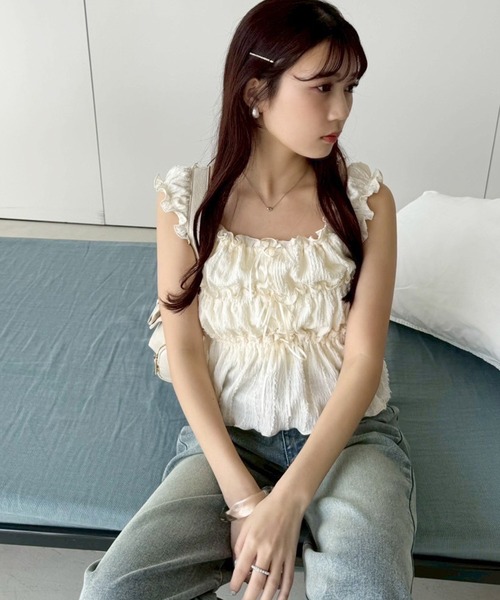 one after another NICE CLAUP（ワンアフターアナザーナイスクラップ）の「シャーリングリボンタンク（タンクトップ・レディース・ベージュ/オフホワイト/ブラック・FREE）」の2枚目の写真