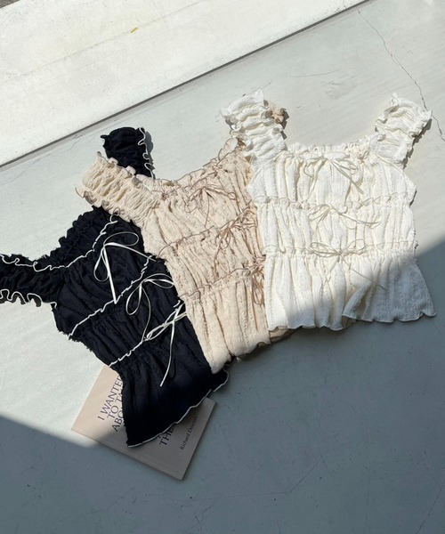 one after another NICE CLAUP（ワンアフターアナザーナイスクラップ）の「シャーリングリボンタンク（タンクトップ・レディース・ベージュ/オフホワイト/ブラック・FREE）」の22枚目の写真