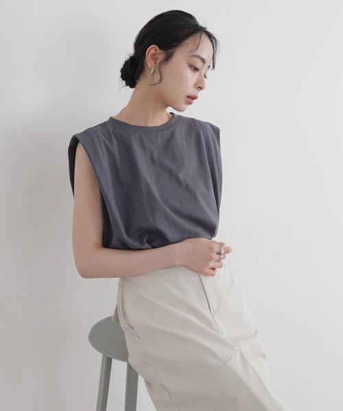 LIAN(リアン)の「ショルダータックトップス(Tシャツ/カットソー・レディース・オフホワイト/ブラック/スミクロ/グリーン/ブラウン・FREE)」の17枚目の写真