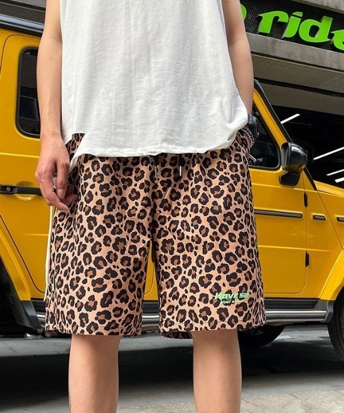 WARAIJOGO(ワライジョウゴ)の「【WARAIJOGO】ヒョウ柄ハーフパンツ/ショートパンツ(NEZ)(その他パンツ・メンズ・ブラウン/チャコールグレー・XX-LARGE)」の1枚目の写真