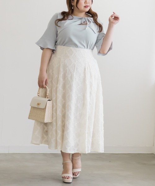 CLETTE(クレット)の「デコルテノットリボンプルオーバー(Tシャツ/カットソー・レディース・グレー/ブラック/ライトブルー・3L/LL/4L)」の17枚目の写真