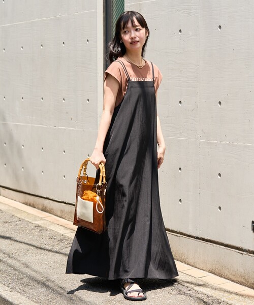 FREAK'S STORE(フリークスストア)の「<接触冷感>SUMMERCOOL バックリボン キャミソールワンピース(ワンピース・レディース・グレー/サックスブルー/ブラック・フリ-)」の6枚目の写真