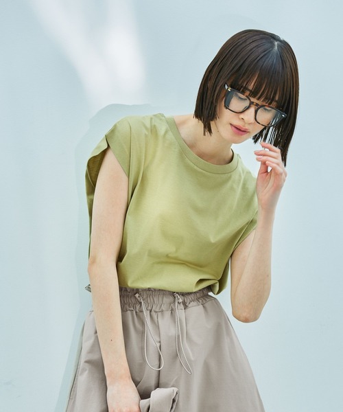 LAKOLE（ラコレ）の「【接触冷感】coolfiverノースリーブ / 328182（Tシャツ/カットソー・レディース・オフホワイト/ブラック/ブラウン/グリーン・FREE）」の4枚目の写真