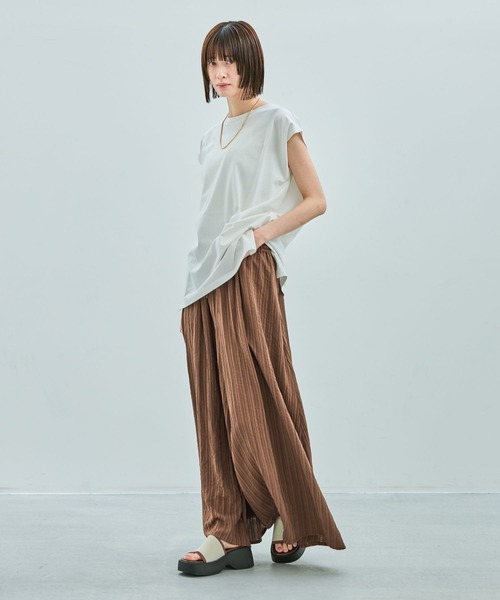 LAKOLE（ラコレ）の「【接触冷感】coolfiverノースリーブ / 328182（Tシャツ/カットソー・レディース・オフホワイト/ブラック/ブラウン/グリーン・FREE）」の9枚目の写真