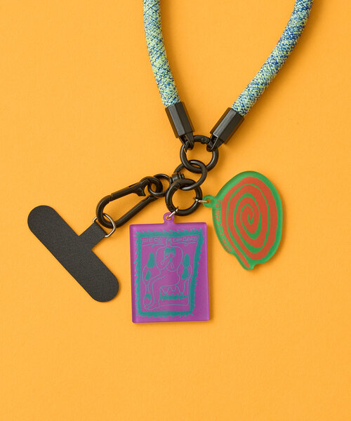 BIRTHDAY BAR（バースデイバー）の「norahi x BIRTHDAY BAR アクリルチャーム付きスマホストラップ（スマホグッズ・レディース・グリーン/ピンク/ブラック・0）」の14枚目の写真