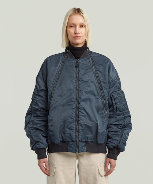 G-STAR（ジースター）の「【Safari Online掲載】UNISEX Macro Balloon Bomber/ユニセックスバルーンシルエットMA1タイプジップディテールオーバーサイズボンバーブルゾン（MA-1・メンズ・ダークブルー/ベージュ系その他・MEDIUM/SMALL/LARGE）」の13枚目の写真