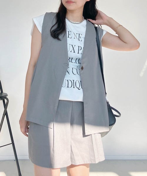 AS KNOW AS plus(アズノゥアズプラス)の「●2点セットアイテム ベストとショートパンツ セットアップ(セットアップ・レディース・アイボリー/ブラック/グレー・FREE)」の20枚目の写真