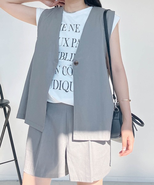 AS KNOW AS plus(アズノゥアズプラス)の「●2点セットアイテム ベストとショートパンツ セットアップ(セットアップ・レディース・アイボリー/ブラック/グレー・FREE)」の17枚目の写真