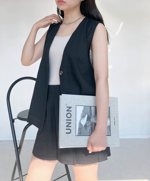 AS KNOW AS plus(アズノゥアズプラス)の「●2点セットアイテム ベストとショートパンツ セットアップ(セットアップ・レディース・アイボリー/ブラック/グレー・FREE)」の8枚目の写真