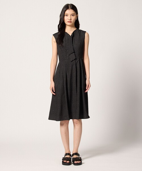 TOCCA（トッカ）の「TALKATIVE DOTS ドレス（ワンピース・レディース・ブラウン系5/ブラック系5・0/2/4/6）」の4枚目の写真