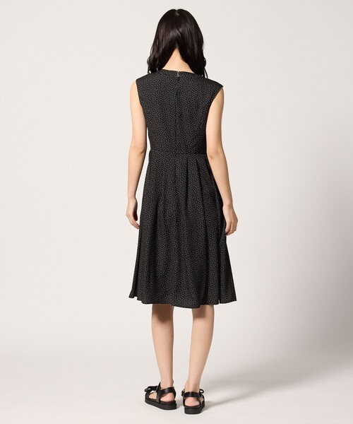 TOCCA（トッカ）の「TALKATIVE DOTS ドレス（ワンピース・レディース・ブラウン系5/ブラック系5・0/2/4/6）」の9枚目の写真