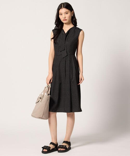 TOCCA（トッカ）の「TALKATIVE DOTS ドレス（ワンピース・レディース・ブラウン系5/ブラック系5・0/2/4/6）」の10枚目の写真