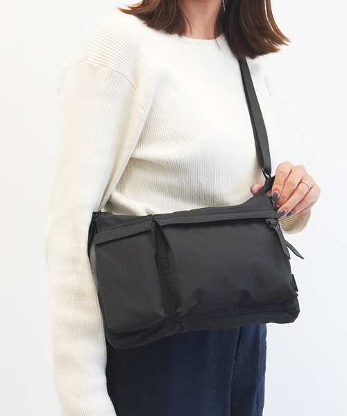UNTRACK(アントラック)の「UNTRACK CITY/3LS ショルダーバッグ サコッシュ 60372(ショルダーバッグ・メンズ・ブラック/ベージュ/カーキ・FREE)」の16枚目の写真