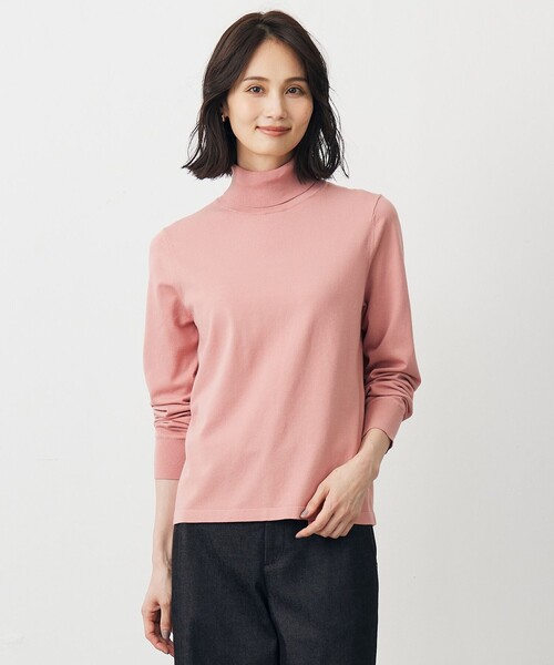 J.PRESS Ladies(J.プレス レディス)の「【人気のため新色追加】PRINCE タートルネック ニット(ニット/セーター・レディース・ブラック系/ベージュ系/ピンク系/ホワイト系/ライトグレー系/ダルブルー系/ベージュ系1/ライトグリーン/ふじ色系/ピンク系2・SMALL)」の9枚目の写真