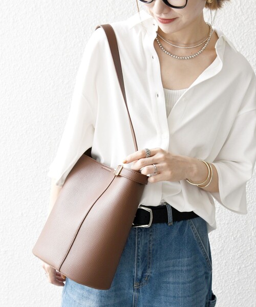 VELETTO(ベレット)の「VELETTO: ポシェット付き 3WAY ワンハンドル バケツ ショルダー バッグ(ショルダーバッグ・レディース・キャメル/ブラウン・ONE SIZE)」の11枚目の写真