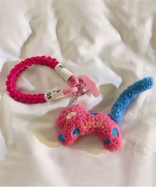 ammy. / エイミードット 】 ネコ チャーム スマホ ストラップ