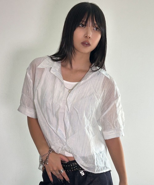 .KOM(ドットコム)の「A'GEM/9 × .kom 『.KOMZ/ドットケーオーエムゼット』シアー素材シャツ×リブタンクトップ×チェーンSET(シャツ/ブラウス・レディース・ピンク/オフホワイト/ライトブルー・FREE)」の18枚目の写真