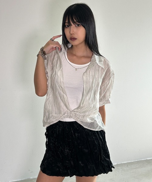 .KOM(ドットコム)の「A'GEM/9 × .kom 『.KOMZ/ドットケーオーエムゼット』シアー素材シャツ×リブタンクトップ×チェーンSET(シャツ/ブラウス・レディース・ピンク/オフホワイト/ライトブルー・FREE)」の7枚目の写真