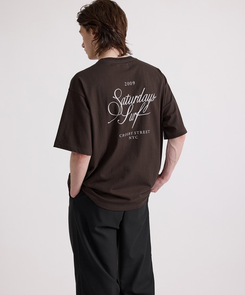 Saturdays NYC(サタデーズ ニューヨークシティ )の「Cursive Saturdays Surf Relaxed SS Tee(Tシャツ/カットソー・メンズ・ミント/ホワイト/ブラウン・S/XL/L/M)」の2枚目の写真