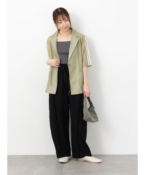 Te chichi TERRASSE(テチチテラス)の「ライン入りシアージャケット(ノーカラージャケット・レディース・グレー/ブラック/カーキ・F)」の7枚目の写真