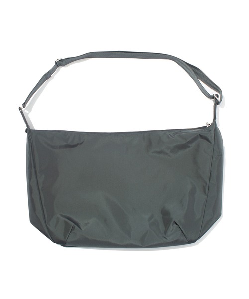 F/CE. （エフシーイー）の「F/CE. 420 re/cor 2WAY SHOULDER TOTE / エフシーイー 420 re/cor 2WAY ショルダートート（ショルダーバッグ・メンズ・グレー/ブラック・FREE）」の4枚目の写真