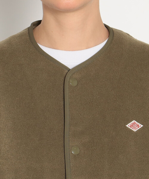 DANTON（ダントン）の「WOMEN'S FLEECE COLLARLESS VEST（ベスト・レディース・ブラック/グリーン/オレンジ系その他/カーキ/チャコール/ダークグレー/クリーム・38/36）」の15枚目の写真