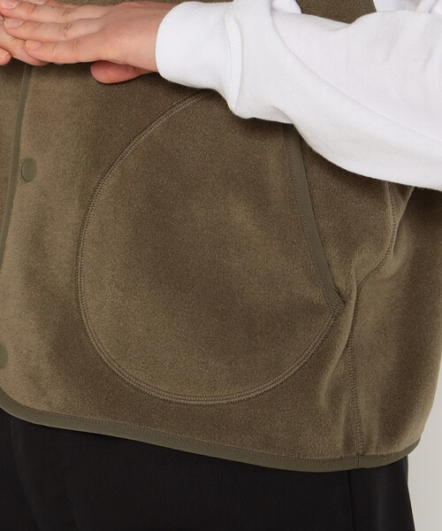 DANTON（ダントン）の「WOMEN'S FLEECE COLLARLESS VEST（ベスト・レディース・ブラック/グリーン/オレンジ系その他/カーキ/チャコール/ダークグレー/クリーム・38/36）」の18枚目の写真