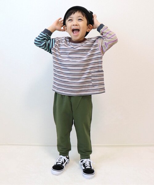 BREEZE（ブリーズ）の「【前後着用OK】どっちも正解 DAISUKI 総柄ロンT_ジュニア対応（Tシャツ/カットソー・キッズ・ブラウン/グレー/ネイビー/アイボリー/レインボー/ピンク/サックスブルー/キャメル・130/140/90/100/110/120/80）」の11枚目の写真