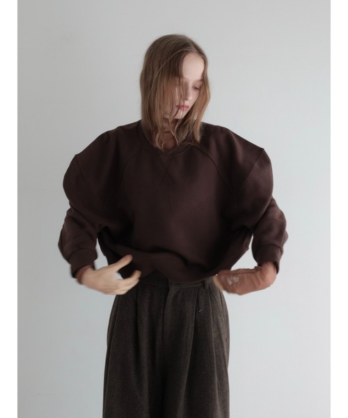 AMOMMA（アモマ）の「PUFF SLEEVE SWEAT 起毛なし（スウェット・レディース・ブラック/グレー/チャコールグレー/ネイビー/ホワイト/ブラウン/その他/ベージュ/ピンク・FREE）」の19枚目の写真