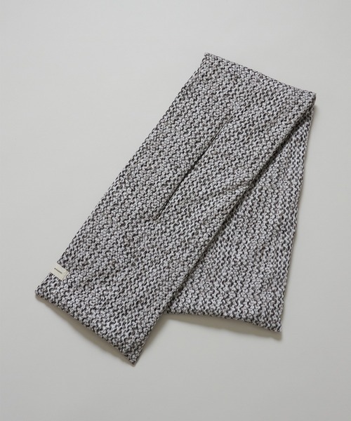 SHINYAKOZUKA(シンヤコヅカ)の「SCARF(マフラー・メンズ・ホワイト×ブラック・ONE SIZE)」の1枚目の写真