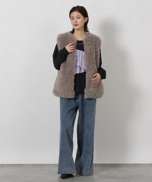 LAKOLE（ラコレ）の「シープファーベスト / 327801（ベスト・レディース・グレー/チャコール/ライトベージュ・FREE）」の18枚目の写真