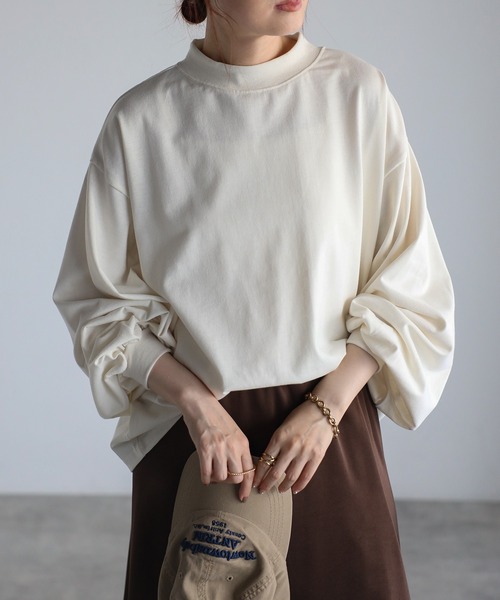 Fizz(フィズ)の「モックネックボリュームスリーブロンT(Tシャツ/カットソー・レディース・イエロー/ホワイト/ブラック/ホワイト×ブラック/カーキ・M)」の2枚目の写真