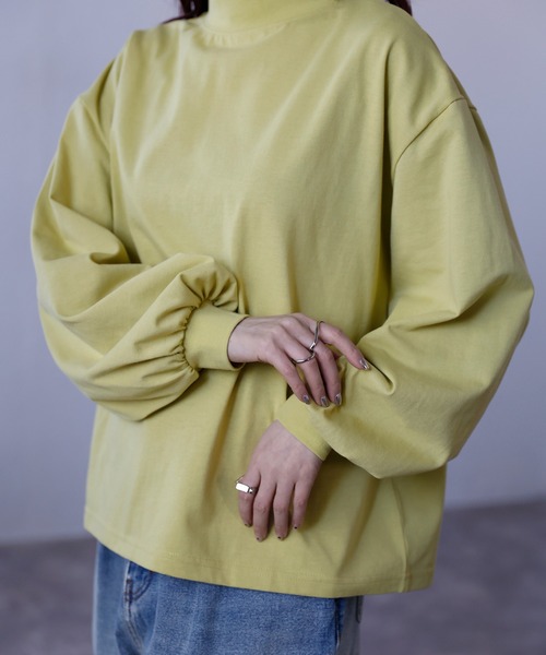 Fizz(フィズ)の「モックネックボリュームスリーブロンT(Tシャツ/カットソー・レディース・イエロー/ホワイト/ブラック/ホワイト×ブラック/カーキ・M)」の5枚目の写真