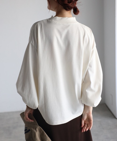 Fizz(フィズ)の「モックネックボリュームスリーブロンT(Tシャツ/カットソー・レディース・イエロー/ホワイト/ブラック/ホワイト×ブラック/カーキ・M)」の21枚目の写真