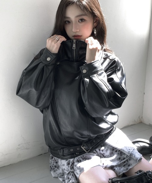 VEILA（ヴェイラ）の「フェイクレザーアシンメトリージップジャケット（その他アウター・レディース・ブラック・フリー）」の19枚目の写真