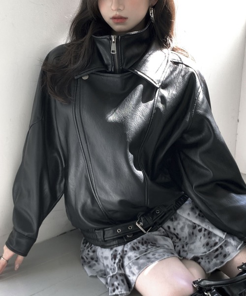 VEILA（ヴェイラ）の「フェイクレザーアシンメトリージップジャケット（その他アウター・レディース・ブラック・フリー）」の18枚目の写真