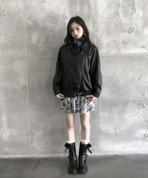 VEILA（ヴェイラ）の「フェイクレザーアシンメトリージップジャケット（その他アウター・レディース・ブラック・フリー）」の14枚目の写真
