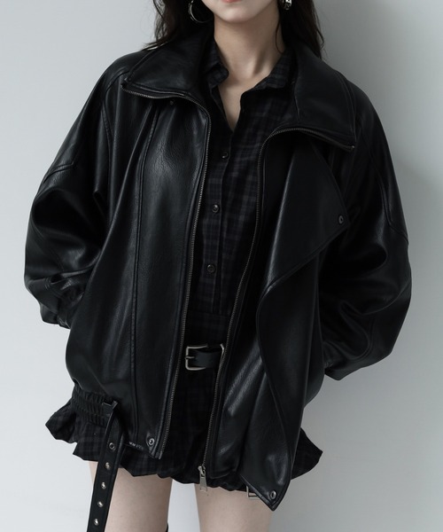 VEILA（ヴェイラ）の「フェイクレザーアシンメトリージップジャケット（その他アウター・レディース・ブラック・フリー）」の3枚目の写真