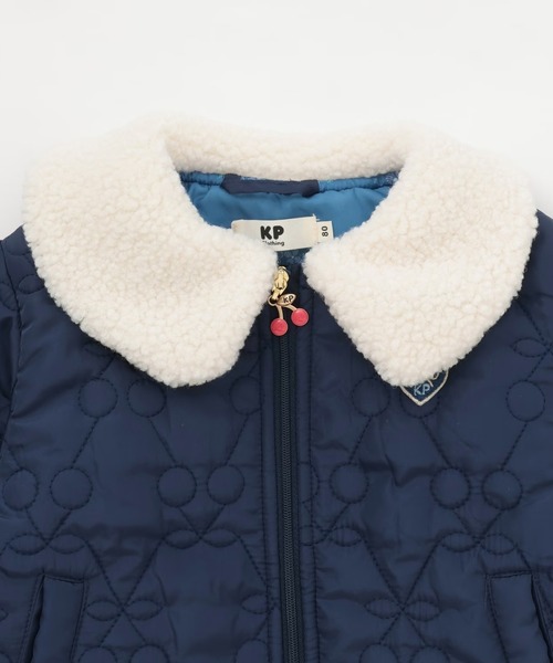 KP（ケーピー）の「ボア衿 チェリーキルトタフタ ジャケット（その他アウター・キッズ・ネイビー/ラベンダー・90cm/100cm/110cm/120cm/130cm/140cm/150cm/80ｃｍ）」の5枚目の写真