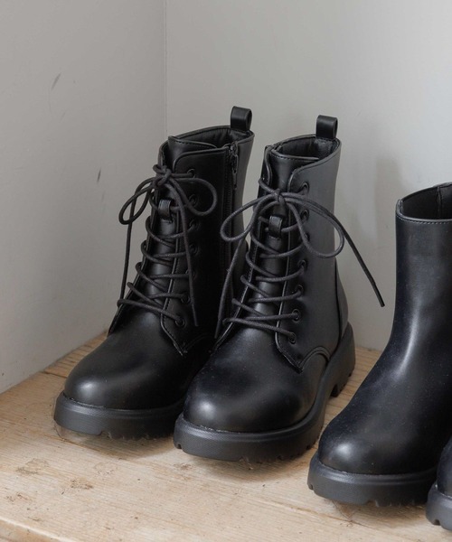 GLOBAL WORK（グローバルワーク）の「撥水レースアップブーツ/598105（ブーツ・キッズ・ブラック・24cm/23cm/22cm/21cm）」の3枚目の写真